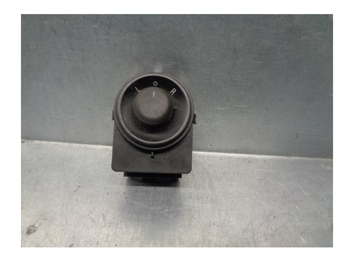 Recambio de mando retrovisor para opel meriva b 1.7 16v cdti referencia OEM IAM 13271827 