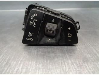 Recambio de mando volante para opel meriva b 1.7 16v cdti referencia OEM IAM 13268686 