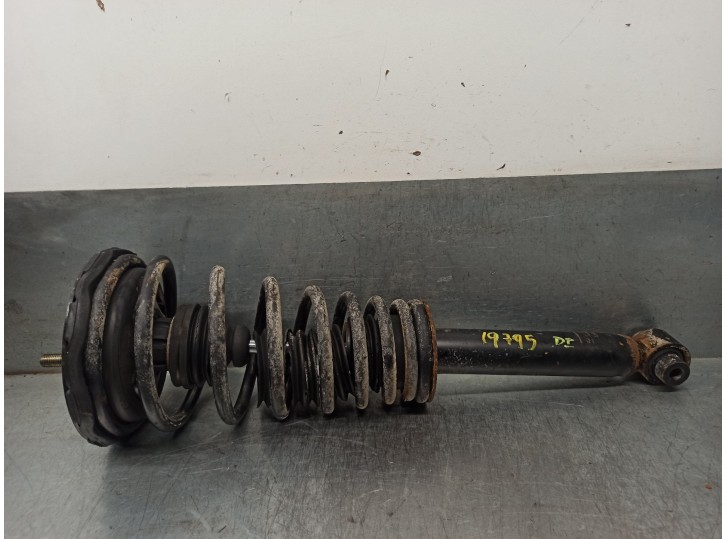 Recambio de amortiguador delantero izquierdo para nissan primera berl./familiar (p10/w10) 2.0 diesel referencia OEM IAM 5611071J