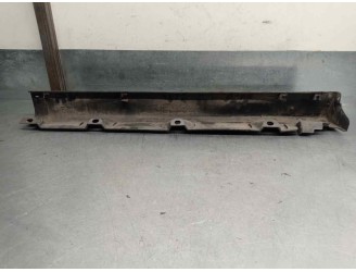 Recambio de spoiler talonera lateral izquierda para suzuki ignis rm (mh) 1.5 cat referencia OEM IAM 7728116G00  