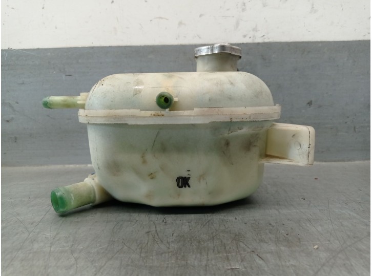 Recambio de deposito expansion para hyundai i20 ii (gb, ib) 1.0 t-gdi referencia OEM IAM 25431C8400 25431C8400 