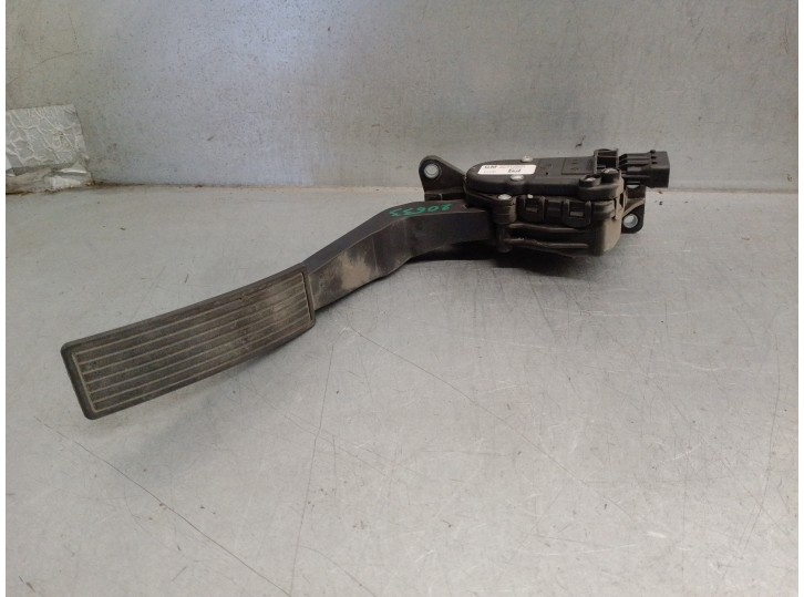 Recambio de potenciometro pedal para chevrolet hhr 2.4 16v referencia OEM IAM 22710861 6PV93390202 