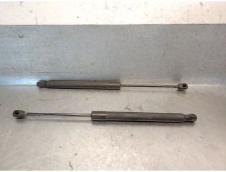 Replacement tailgate/trunk shock absorbers for Volkswagen Golf V (1K1) 1.9 TDI OEM IAM reference 1K6827550F 1K6827550F 