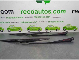 Replacement front right wiper arm for Ford Fiesta saloon 1.3 CAT (Endura-E) OEM IAM reference 
