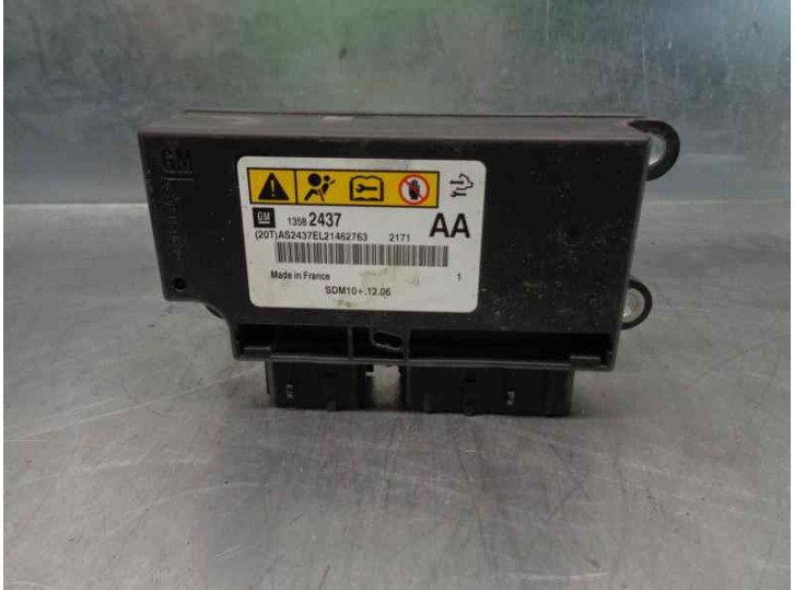 Recambio de centralita airbag para opel astra j lim. 1.7 16v cdti referencia OEM IAM 13582437 