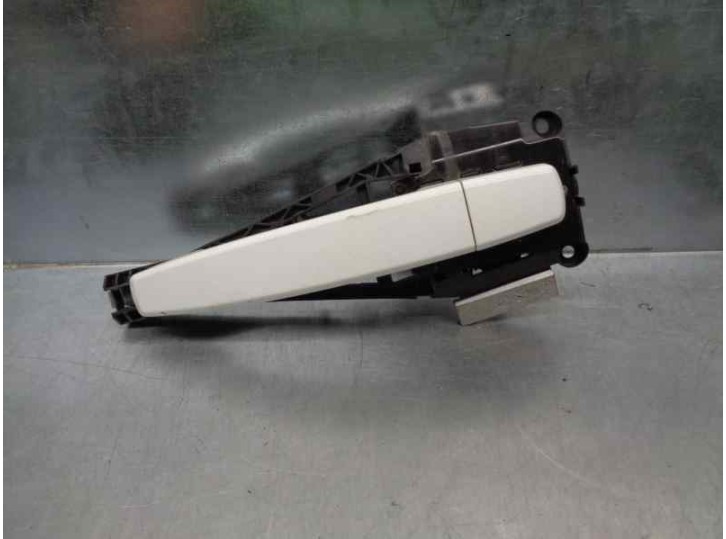 Recambio de maneta exterior trasera derecha para opel astra j lim. 1.7 16v cdti referencia OEM IAM 14096401 