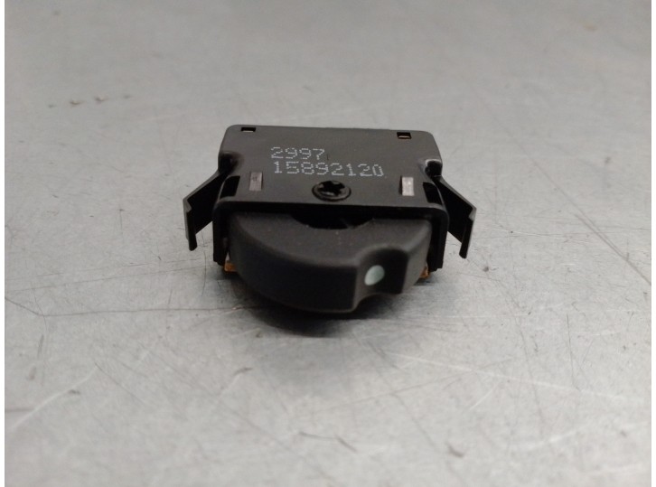 Recambio de mando para chevrolet hhr 2.4 16v referencia OEM IAM 15892120 