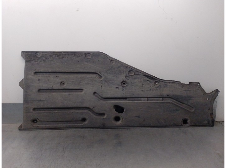 Recambio de cubrecarter para bmw serie 7 (e65/e66) 3.0 turbodiesel cat referencia OEM IAM 51717020533  51717067198