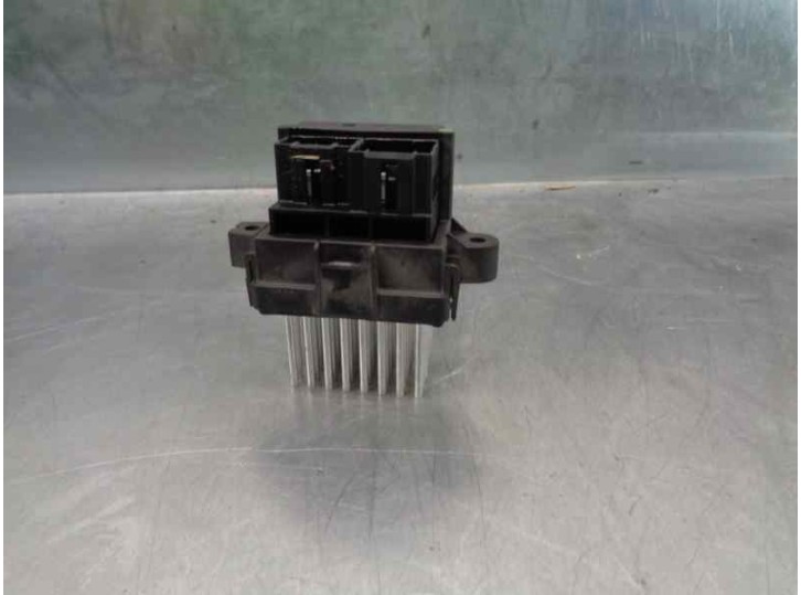 Recambio de resistencia calefaccion para opel astra j lim. 1.7 16v cdti referencia OEM IAM 13503201 F011500056 BOSCH
