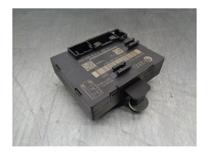 Recambio de centralita cierre para audi q5 (8r) 2.0 16v tdi referencia OEM IAM 8K0959795F  TEMIC