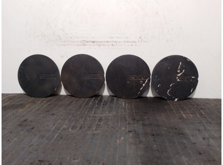 Recambio de tapacubos para seat inca 1.9 9ks referencia OEM IAM 1L0601149  