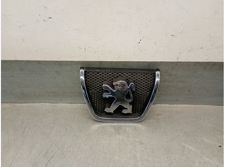 Recambio de rejilla delantera para peugeot 807 (eb_) 2.0 hdi referencia OEM IAM 1490016077 7810H0 