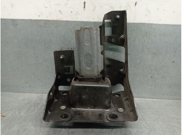 Recambio de soporte motor izquierdo para citroën c4 cactus 1.2 vti 82 referencia OEM IAM 9810216980 