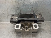 Replacement left engine mount for Seat Altea XL (5P5) 1.9 TDI OEM IAM reference 1K0199555M 