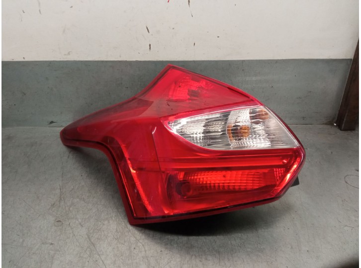 Recambio de piloto trasero izquierdo para ford focus iii 1.6 tdci referencia OEM IAM 1825321 1825321 