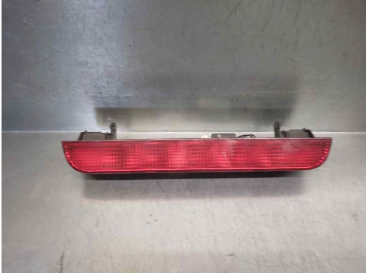 Recambio de luz central de freno para nissan x-trail (t30) comfort referencia OEM IAM 265908H700  5 PUERTAS