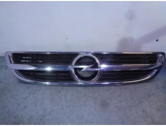 Recambio de rejilla delantera para opel zafira a elegance referencia OEM IAM 24453538 