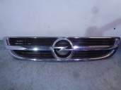 Recambio de rejilla delantera para opel zafira a elegance referencia OEM IAM 24453538 