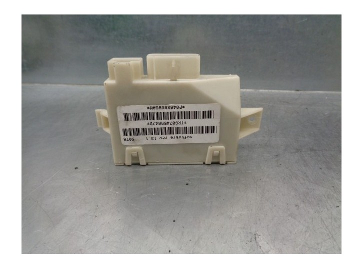 Recambio de centralita cierre para chrysler grand voyager (rg) 2.8 referencia OEM IAM P04686686AM  