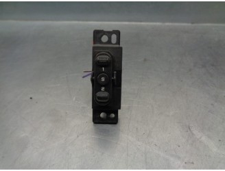 Recambio de mando elevalunas delantero derecho para chrysler grand voyager (rg) 2.8 referencia OEM IAM 04685800AA 