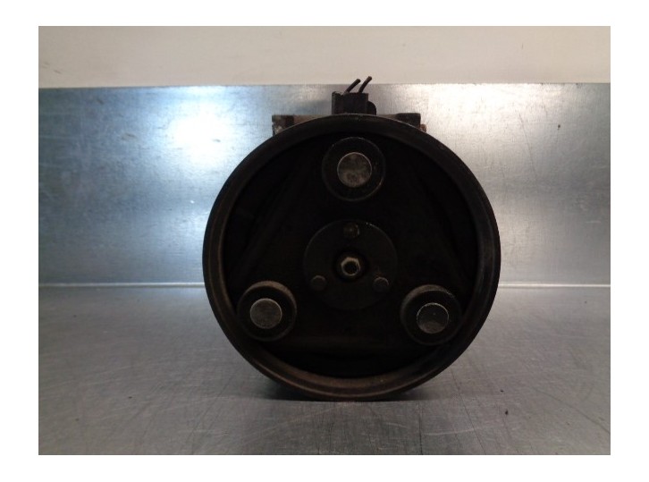 Recambio de compresor aire acondicionado para ford fiesta berlina (dx) 1.25 16v cat referencia OEM IAM 96FW19D629BC 