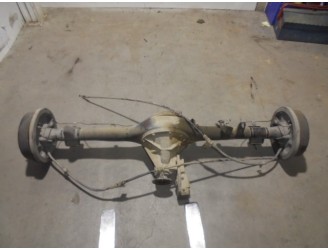 Replacement rear axle for Hyundai H1 2.5 Turbodiesel OEM IAM reference 521004A905 DRUM 5 HOLES BURRA 16