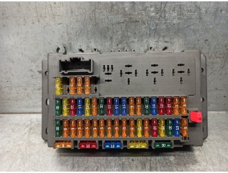 Recambio de caja reles / fusibles para mini r50 , r53 1.6 16v cat referencia OEM IAM 690660004 518030523 