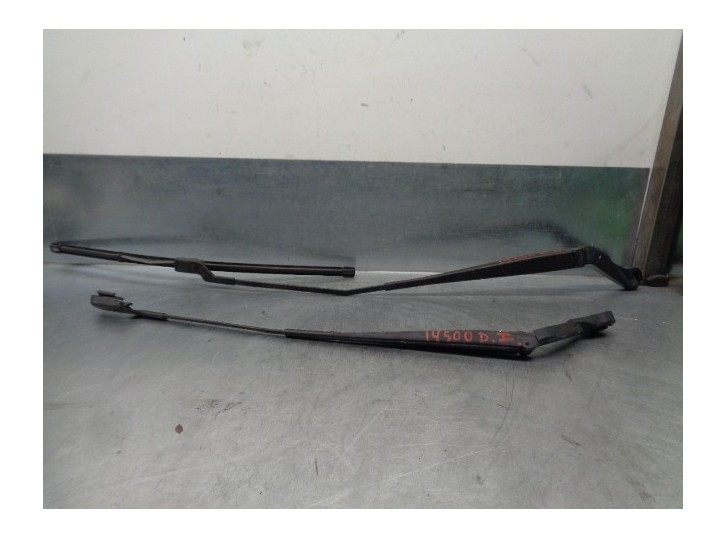 Front right wiper arm replacement part for Citroën Jumper open body (06.2006 =>) 2.2 HDi FAP cat OEM IAM reference 6429
