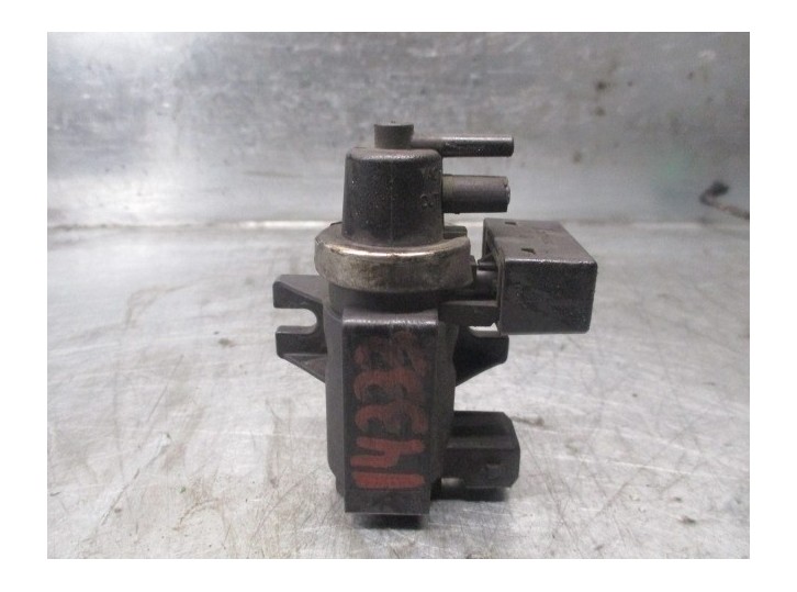 Recambio de electrovalvula vacio para bmw x5 (e53) referencia OEM IAM 2247906 72279600 PIERBURG