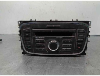 Replacement audio system / CD radio for Ford Focus Saloon (CAP) 1.6 TDCi CAT OEM IAM reference 7M5T18C815BA 