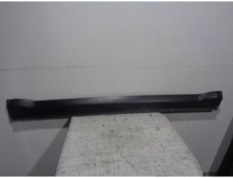 Recambio de faldon lateral para mitsubishi outlander (cw0) 2.0 di-d cat referencia OEM IAM 6512A026 NEGRO DERECHO