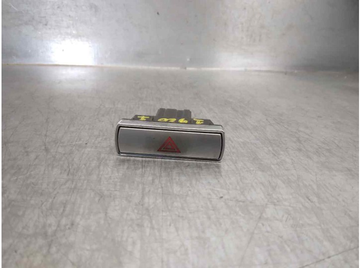 Recambio de warning para ford mondeo iii sedán (b4y) 2.0 tdci referencia OEM IAM 4S7T13A350AB  