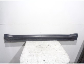 Recambio de faldon lateral para mitsubishi outlander (cw0) 2.0 di-d cat referencia OEM IAM 6512A025 NEGRO IZQUIERDO