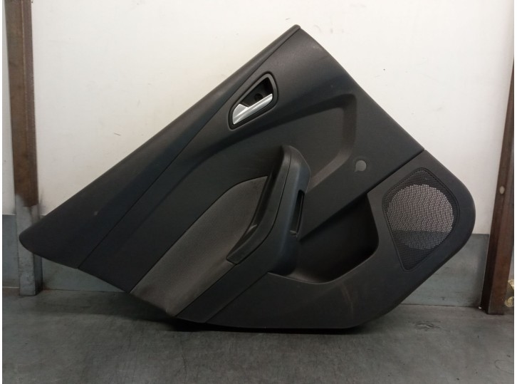 Recambio de guarnecido puerta trasera izquierda para ford focus iii 1.6 tdci referencia OEM IAM 1797109 1797109 