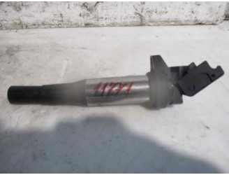 Replacement ignition coil for BMW 5 Series Sedan (E39) 520i OEM IAM reference 1703227 0106271977 BREMI