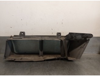 Recambio de calandra delantera de radiador para ford focus iii 1.6 tdci referencia OEM IAM BM518314C 1714867 