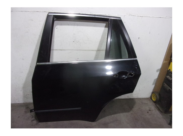 Recambio de puerta trasera izquierda para bmw x5 (e70) 3.0 turbodiesel referencia OEM IAM 41527261481 NEGRA 5 PUERTAS