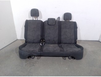 Recambio de asientos traseros para dacia logan mcv 1.5 dci diesel cat referencia OEM IAM 8201038075 8201038075 