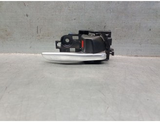 Recambio de maneta interior delantera derecha para toyota c-hr (_x1_) 1.8 hybrid (zyx10_, zyx11_) referencia OEM IAM 69273F4010 