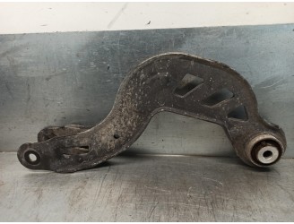 Recambio de brazo suspension superior trasero derecho para mercedes-benz clase gla (w156) 2.1 cdi cat referencia OEM IAM A246350