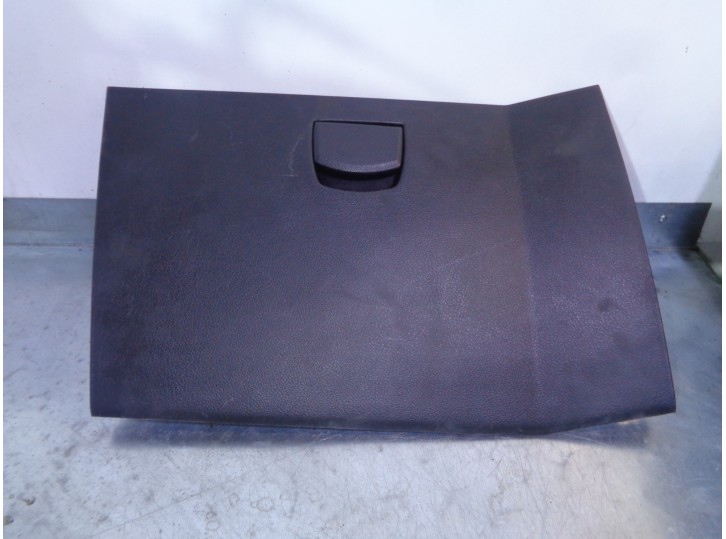 Recambio de guantera para ssangyong kyron 2.0 referencia OEM IAM 7772009000 7778008000 