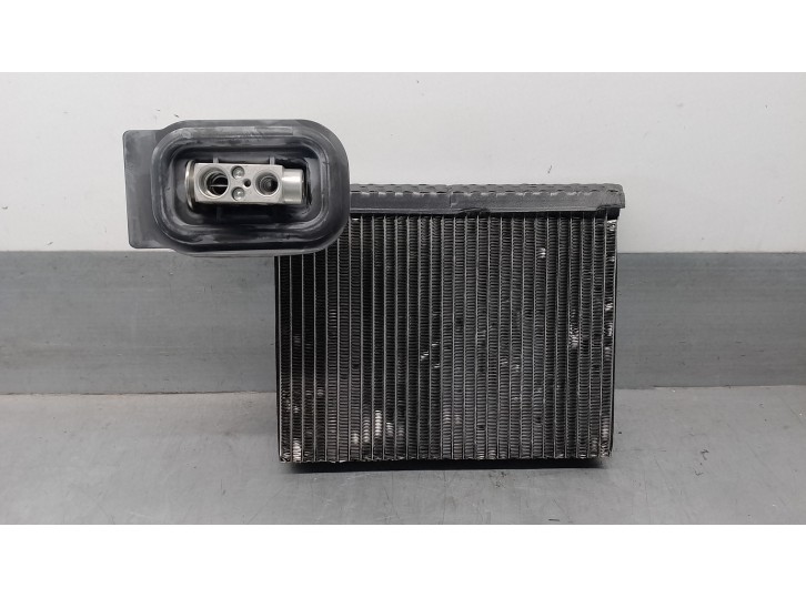 Recambio de evaporador aire acondicionado para bmw x5 (e70) 3.0 turbodiesel referencia OEM IAM 64116806555 
