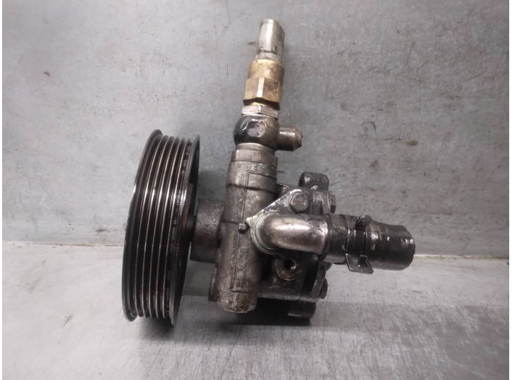 Replacement power steering pump for Volkswagen Golf IV sedan (1J1) 1.8 OEM IAM reference 1J0422154B 