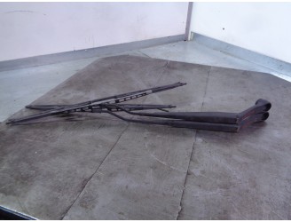 Recambio de brazo limpia delantero derecho para ssangyong kyron 2.0 referencia OEM IAM 7853009100 