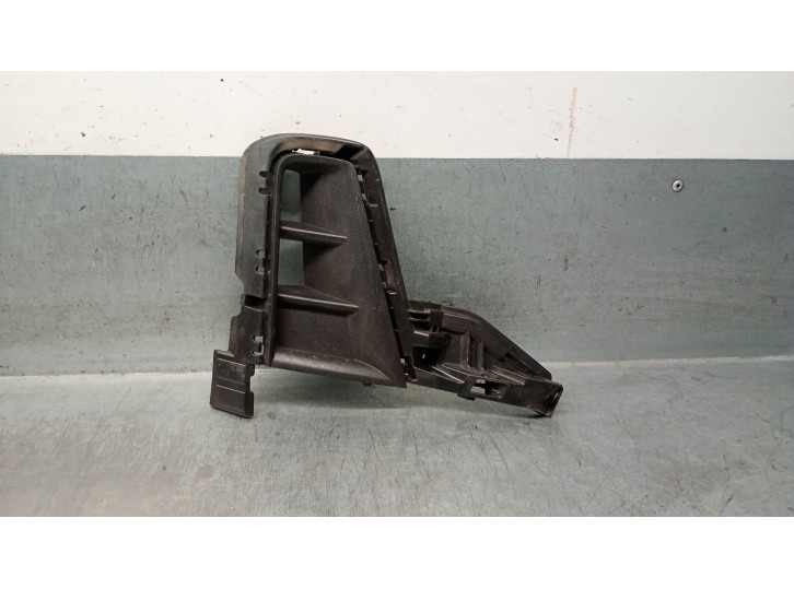 Recambio de molduras delanteras para hyundai bayon (bc3) 1.0 t-gdi referencia OEM IAM 865C1Q0AA0 865C1Q0AA0 