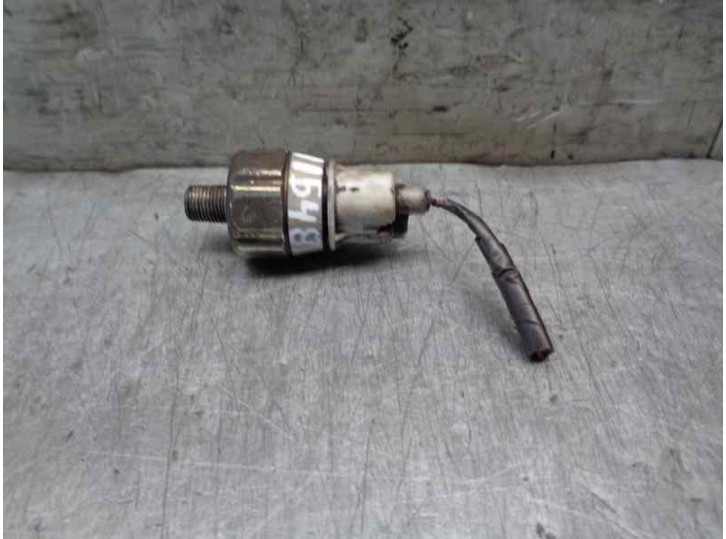 Recambio de sensor para toyota corolla (e11) 2.0 diesel cat referencia OEM IAM 8339032100 