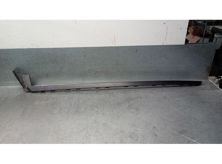 Recambio de molduras delanteras para hyundai bayon (bc3) 1.0 t-gdi referencia OEM IAM 86131Q0000 86131Q0000 