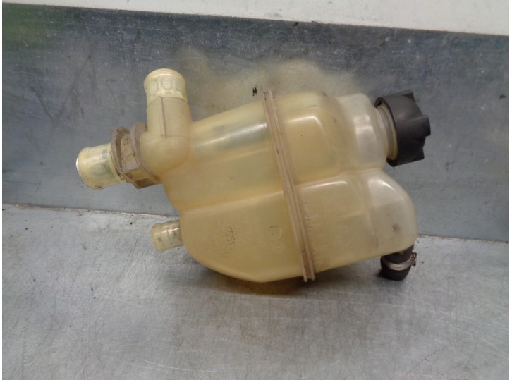 Recambio de deposito expansion para smart coupe turbo cat referencia OEM IAM 0005768V009  