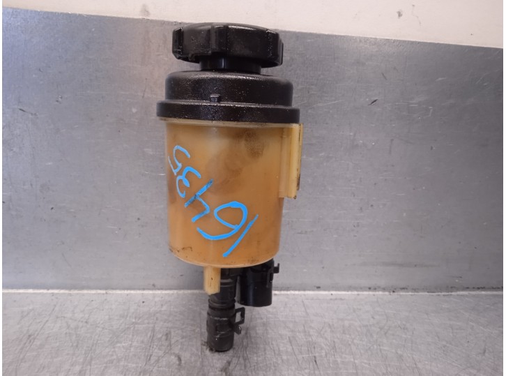 Recambio de deposito liquido direccion para jaguar xf 2.2 diesel cat referencia OEM IAM 6G913R700AB 