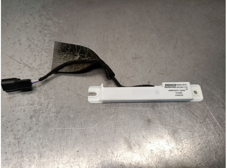 Recambio de antena para renault captur ii referencia OEM IAM 285903301R A3C03511101 CONTINENTAL